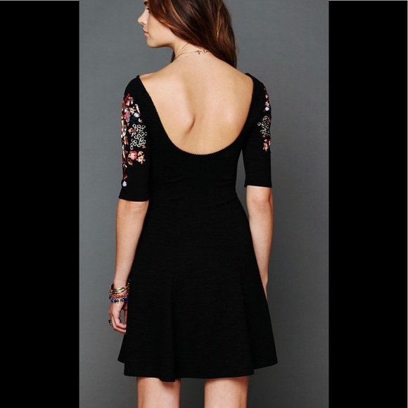 Free People Garden Sleeve Embroidered black dress - Picture 3 of 7